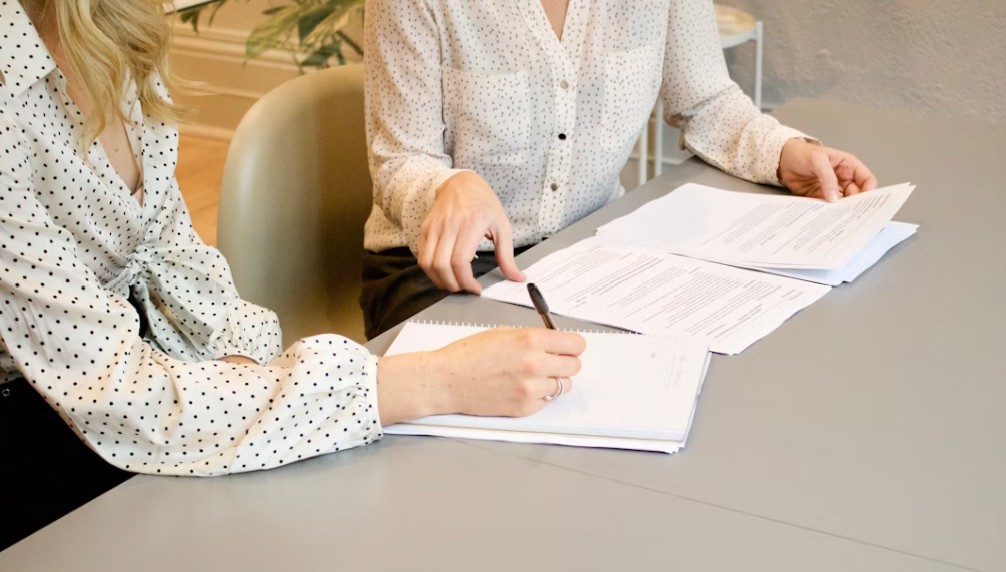 Corporate trustees over individual trustees